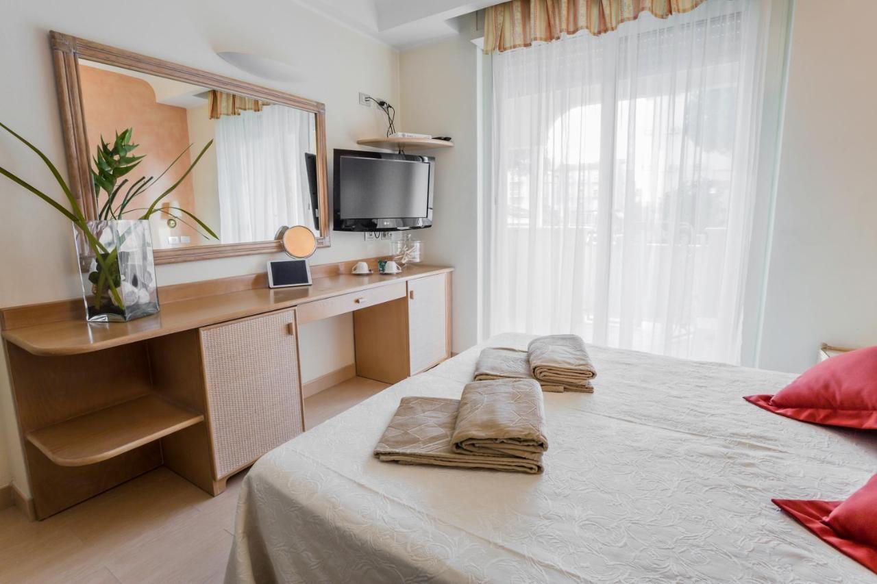 Hotel Derby Exclusive Milano Marittima Eksteriør bilde